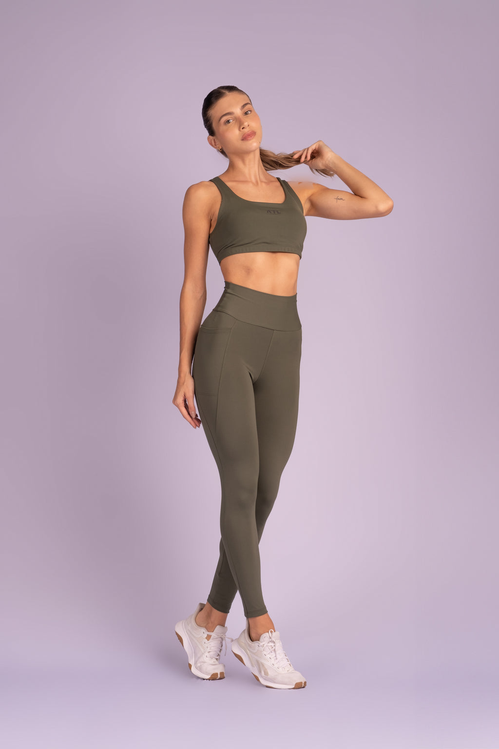 Vormgevende legging met zakken – Green Atlantic Florest