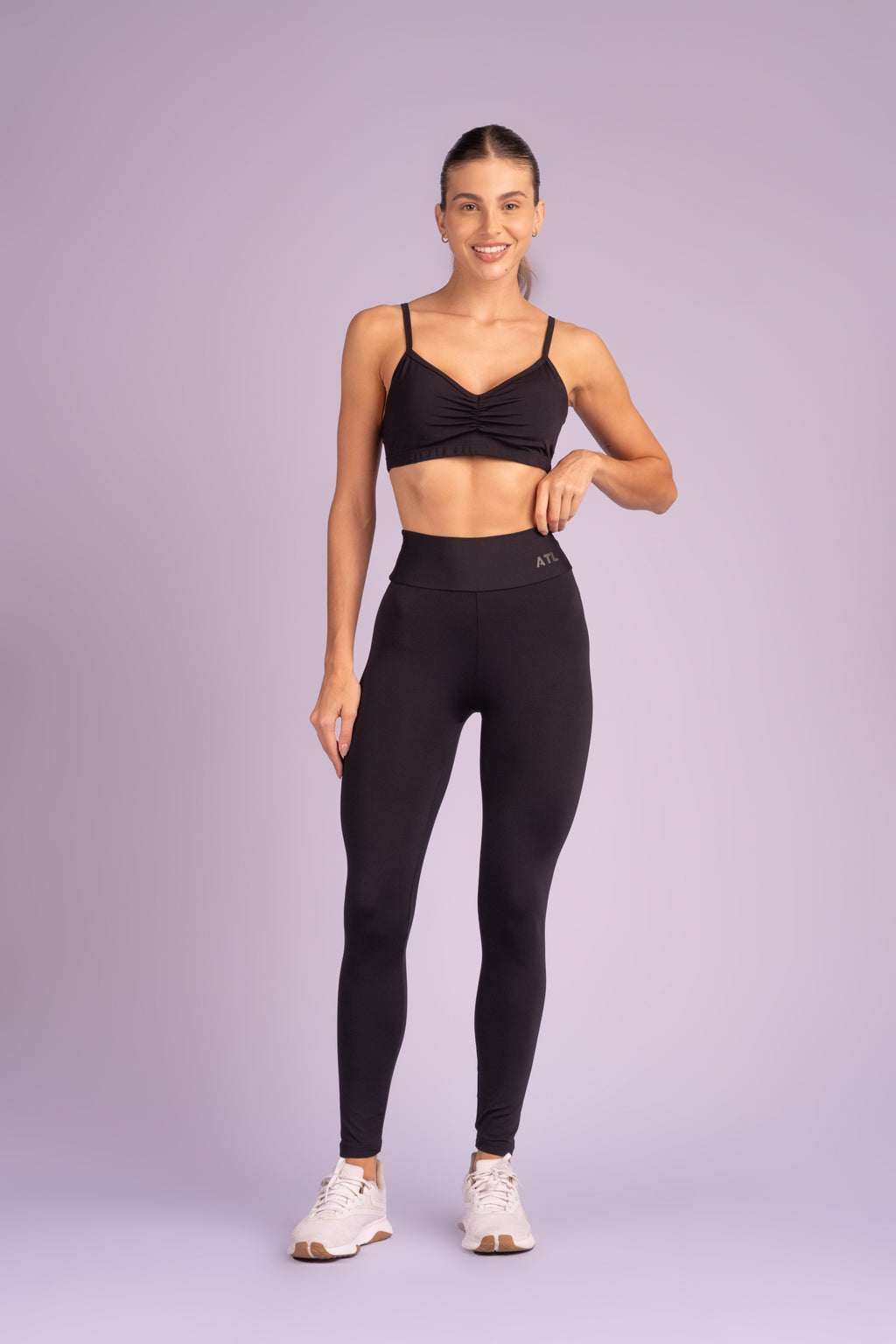 Butt-Lifting Leggings – Black Serra Negra