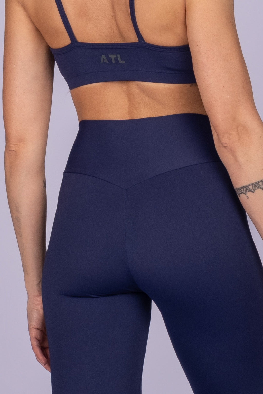 Butt-Lifting Leggings – Blue Navy Noronha Depth